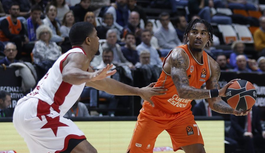 El Valencia Basket aprieta por los playoffs: cierra con un parcial de 16-2 para ganar al Armani Milán