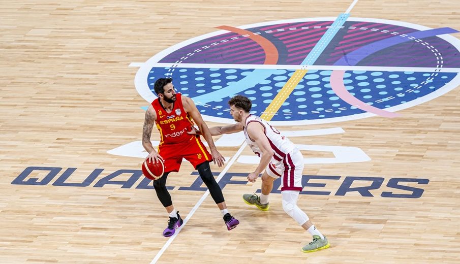 España comienza la fase de clasificación al EuroBasket con derrota ante Letonia en el regreso de Ricky Rubio