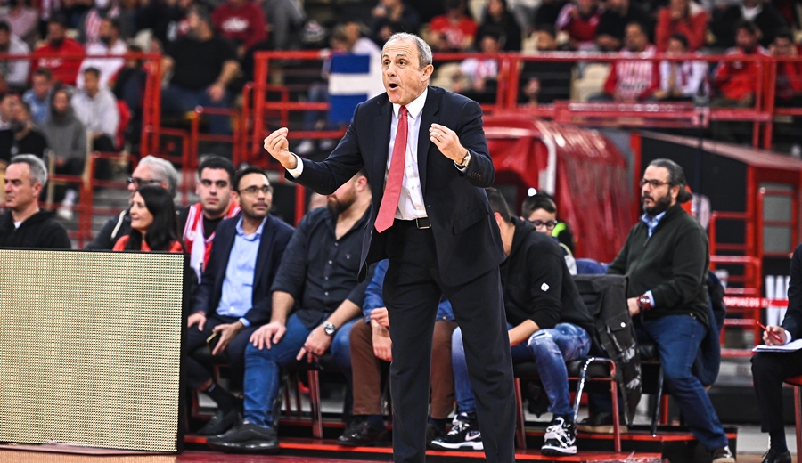 Las críticas de Messina al calendario y el número de partidos: «Te gastas un montón de dinero en la plantilla y en septiembre todavía no tienes a los jugadores»