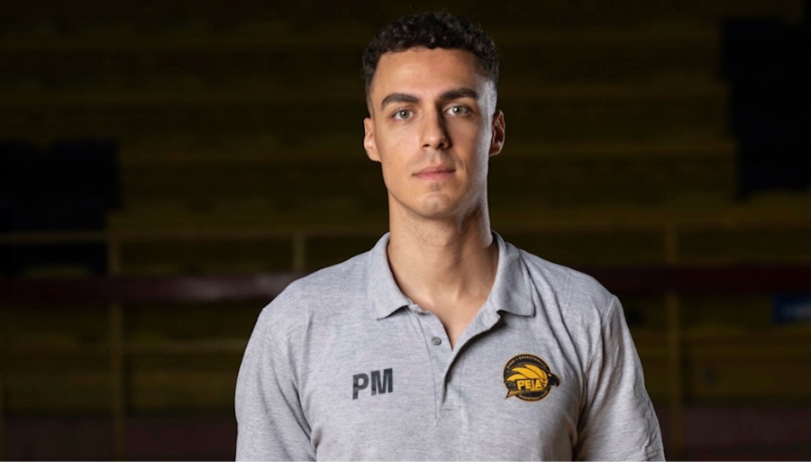 Pablo Mena Kosovo