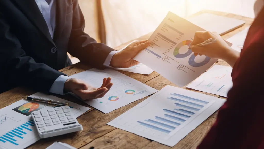 ¿Qué diferencia hay entre un asesor de negocios y un asesor de inversiones?