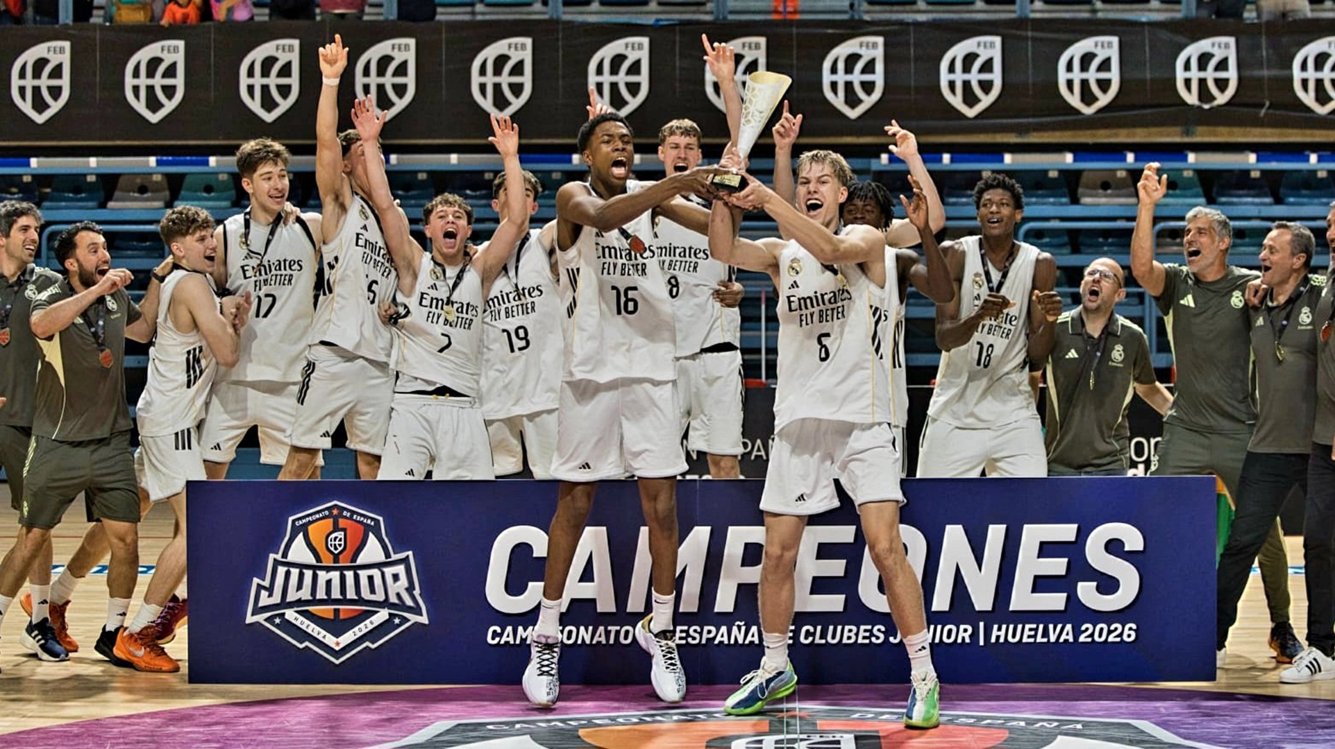 El Real Madrid conquista el Campeonato de España Junior superando al Barça en la final