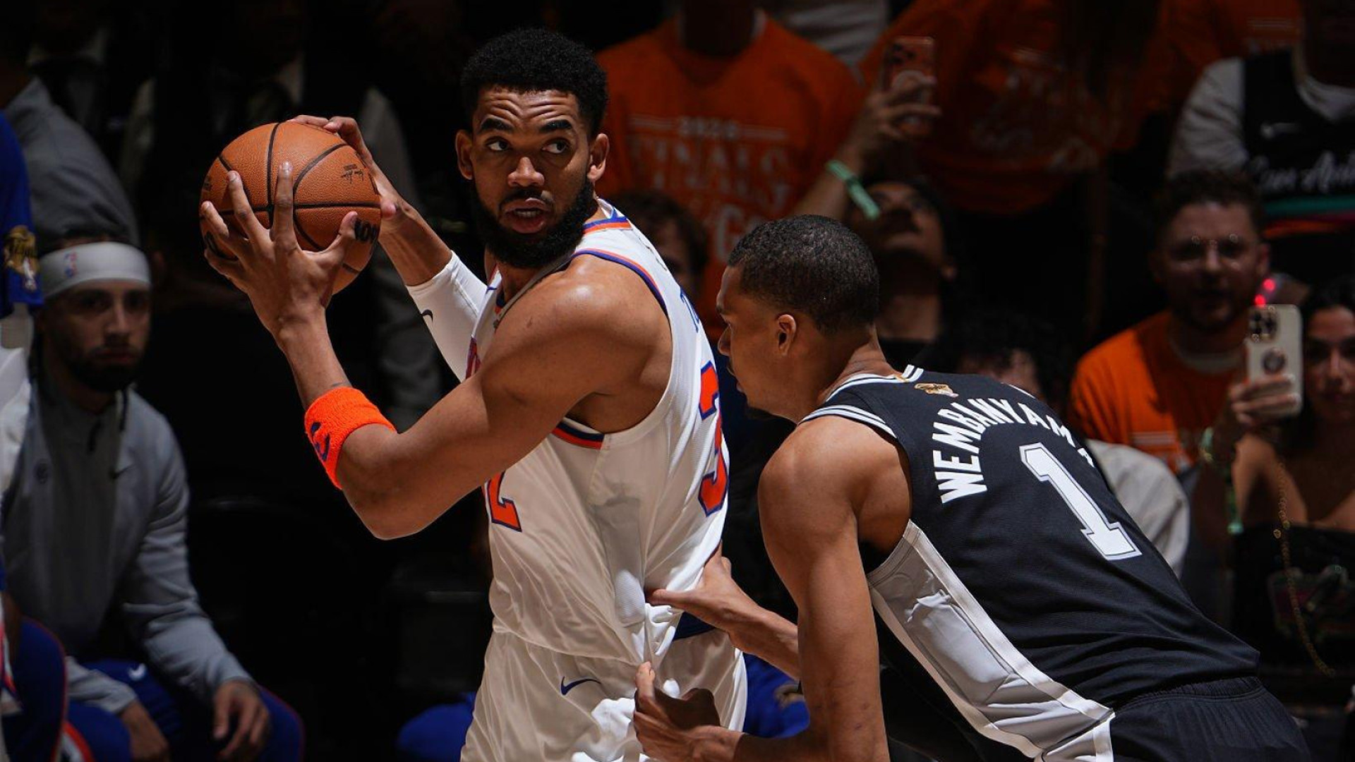Towns Game 1