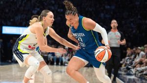 Kayla McBride bate el récord de triples de la WNBA